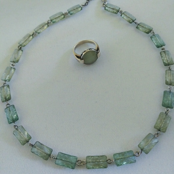 Vintage Mint Green necklace, Prehnite Silver ring - Picture 5 of 8